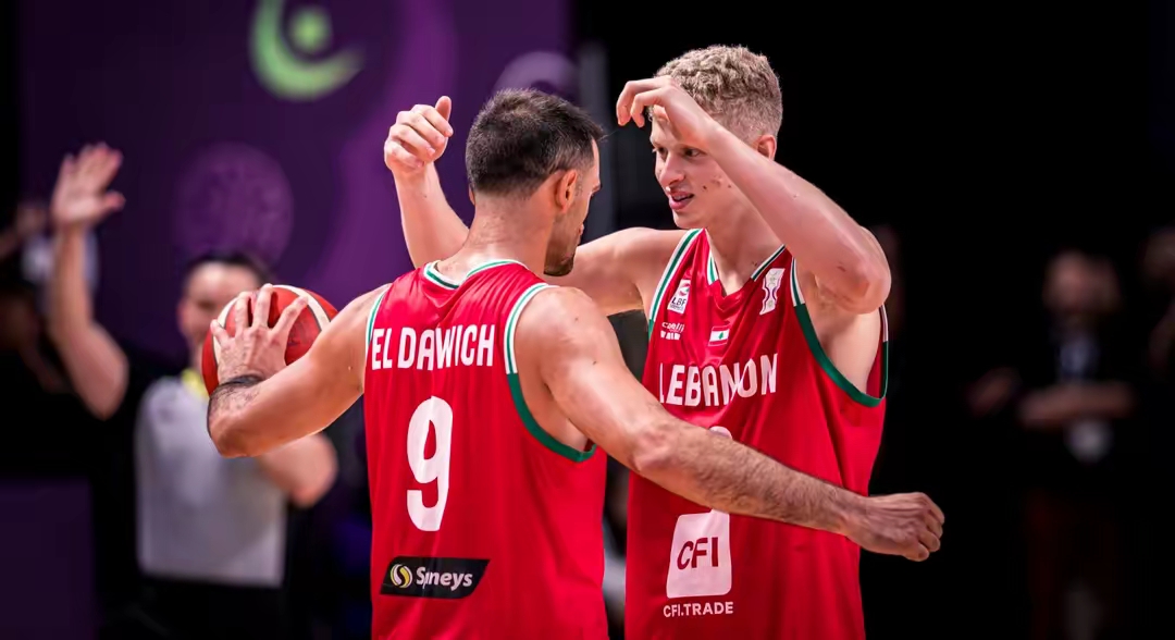 开云注册-包含萨拉赫在篮网比赛中悬念迭起山东男篮扳平良机之后，圣安东尼奥马刺战术微调备战欧超杯的词条